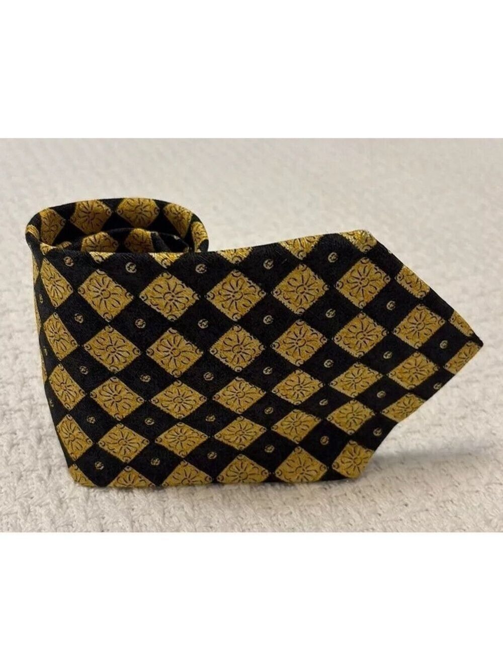 BOSS HUGO BOSS 100% silk neck tie men's neck tie golden yellow black diamonds